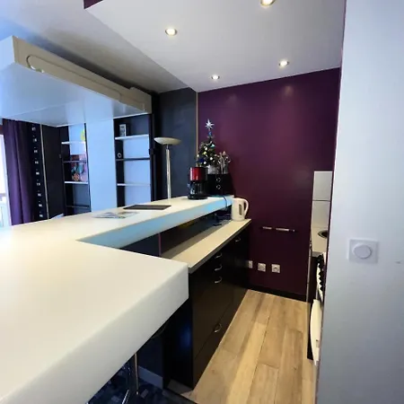 Apartment Avenir 1800 - Pour 4 Personnes 561 *